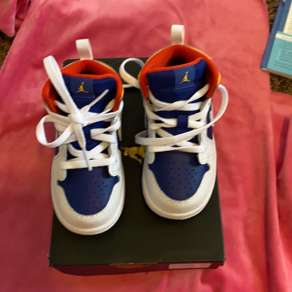 Jordan mid 1
